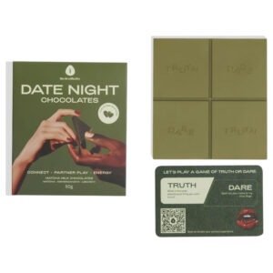 The Oh Collective Date Night Matcha - matcha-jahodová čokoláda pro páry (50 g)